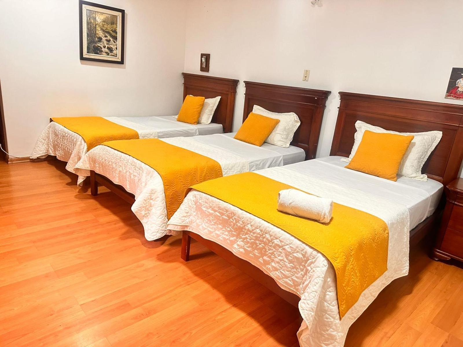 Hotel Coronel Cuenca Extérieur photo