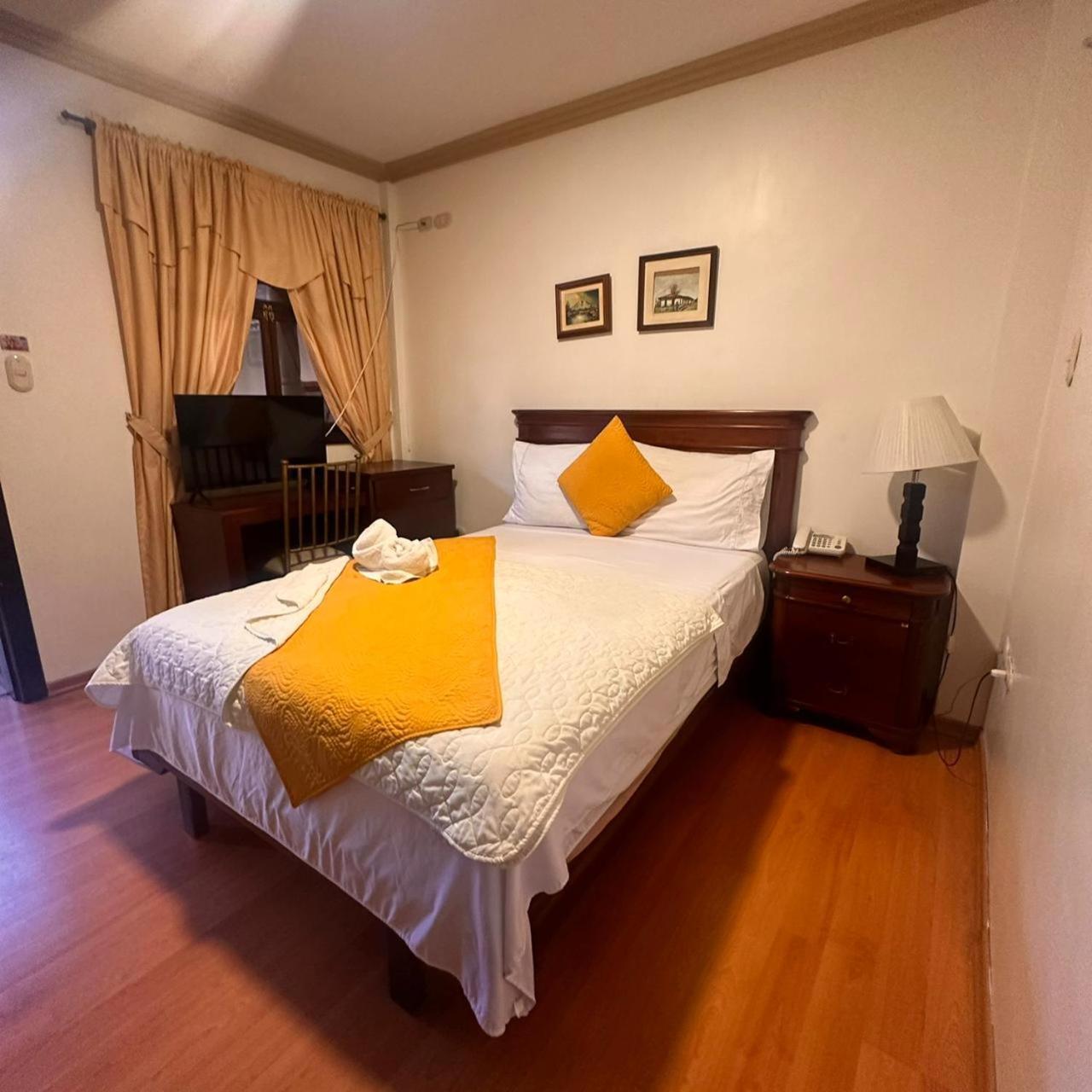 Hotel Coronel Cuenca Extérieur photo